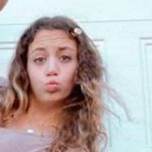 Camryns Cove, 20 (YouTube明星)