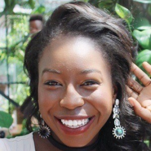 Candice Nikeia, 36 (Blogger)