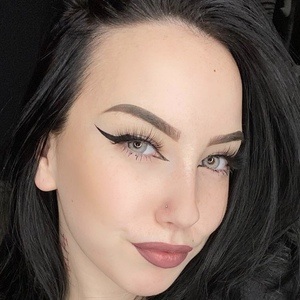 candyatb_off, 25 (TikTok Star)