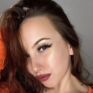 candyatb_off, 25 (TikTok Star)