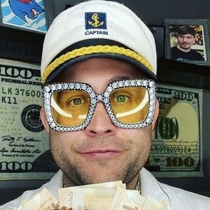 Captain Bling Bling, 37 (TikTok Star)