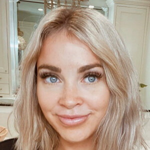 Cara Loren, 35 (博主)