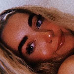 Cara Stewart, 23 (TikTok Star)