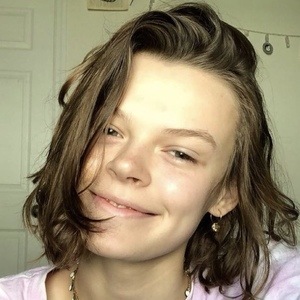 Cara Taylor, 24 (模特)