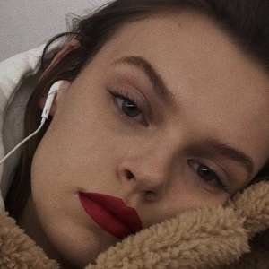 Cara Taylor, 24 (Model)