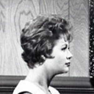 Cara Williams (1925 - 2021) (电视女演员)