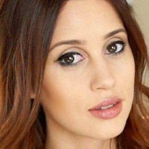 Carah Amelie, 40 (YouTube Star)