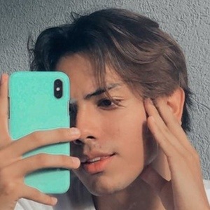 Caraos, 25 (TikTok Star)