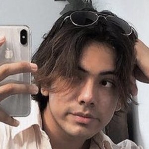 Caraos, 25 (TikTok Star)