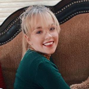 Cari Leigh, 26 (YouTube Star)