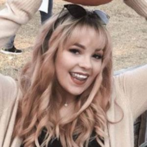 Cari Leigh, 26 (YouTube明星)
