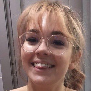 Cari Leigh, 26 (YouTube Star)