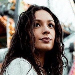 Carina Pinheiro, 31 (Instagram Star)