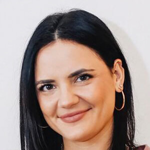 Carissa Stanton, 33 (Blogger)