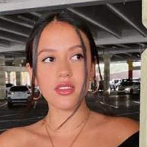 Carla Tovar, 28 (YouTube明星)