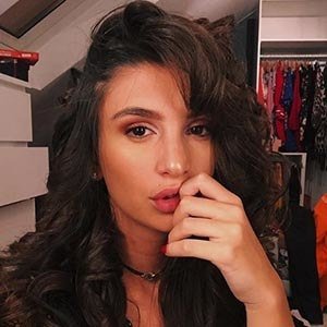 Carlavva, 27 (YouTube Star)