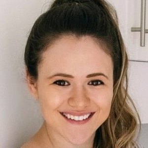 Carleigh Bodrug, 33 (TikTok明星)