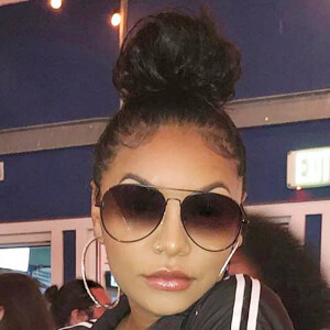 Carlina Lawson, 36 (Instagram Star)