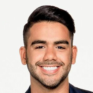 Carlos Adyan image 5