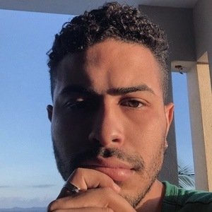 Carlos Emmanuel Calderon image 4