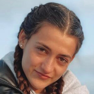 Carlota Domingo, 22 (TikTok明星)