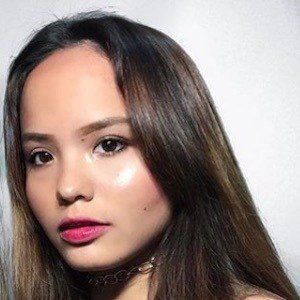 Carly Connell image 3