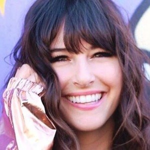 Carly Henderson, 35 (TV Show Host)