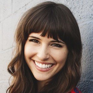 Carly Henderson, 35 (TV Show Host)