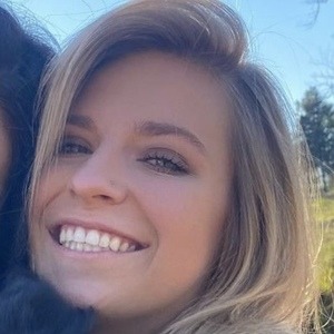 Carly Loggins image 3