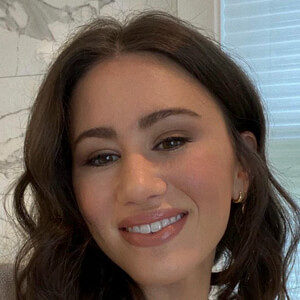 Carly Rivlin, 29 (TikTok Star)