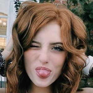 Carly Robinette, 20 (Звезда Тиктока)