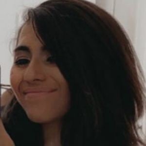 Carmen Andrades, 23 (YouTube明星)