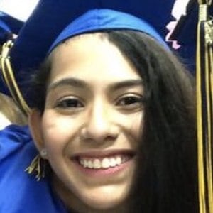 Carmen Andrades, 25 (YouTube明星)