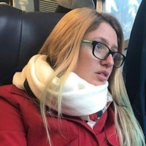 Carol Capel, 37 (YouTube明星)