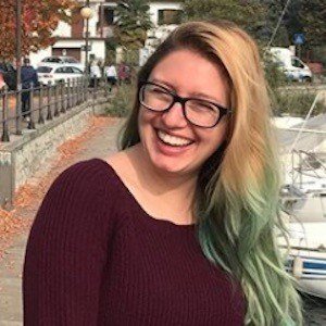 Carol Capel, 37 (YouTube明星)