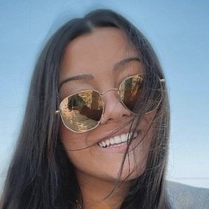 Carol Chaves image 2