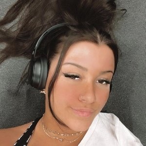 Carol Chaves image 3