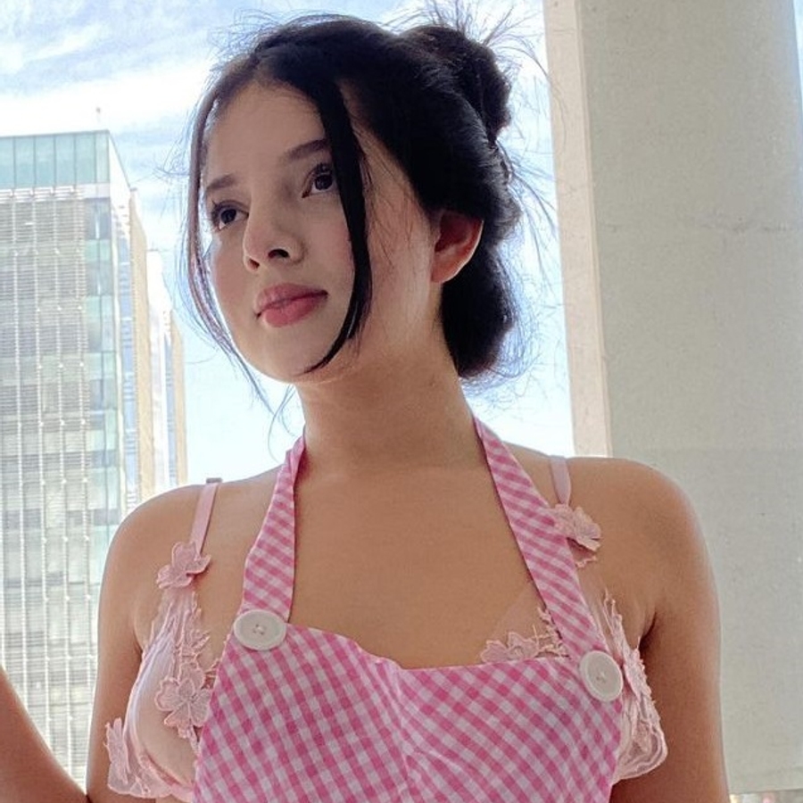 Carolina Bell, 26 (TikTok Star)