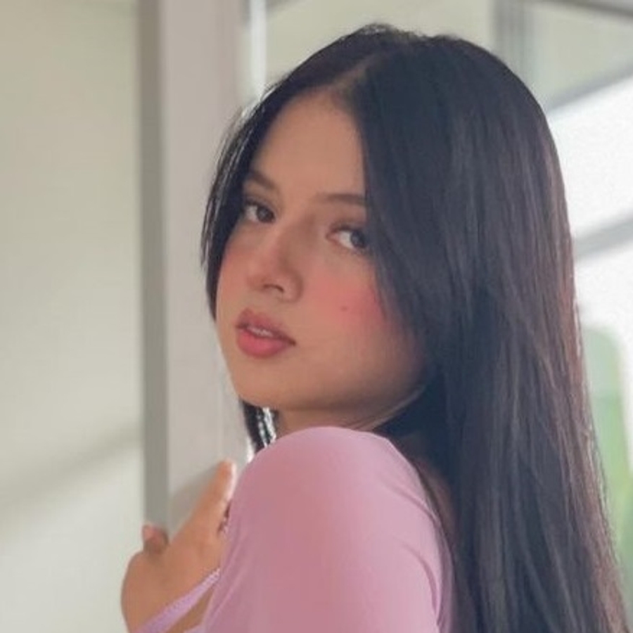 Carolina Bell, 26 (TikTok明星)