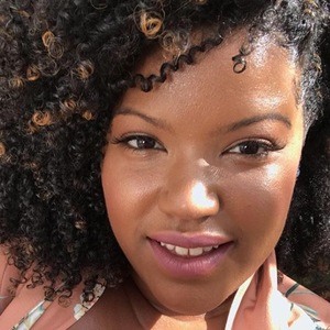 Carolina Contreras, 38 (Stylist)