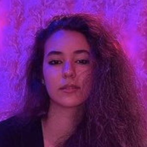 Carolina Rezende, 17 (电视女演员)