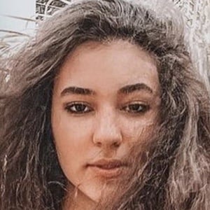 Carolina Rezende, 17 (TV Actress)