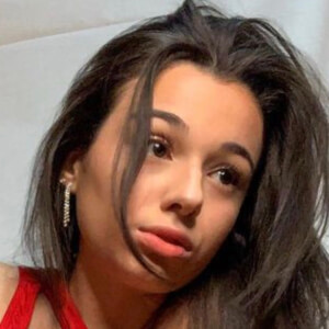 Carolina Silveti, 24 (TikTok Star)