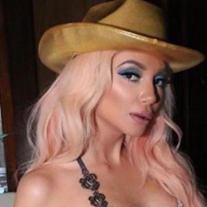 Caroline Burt, 31 (現實之星)