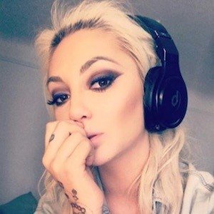 Caroline Burt image 6