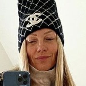 Caroline Fleming image 3