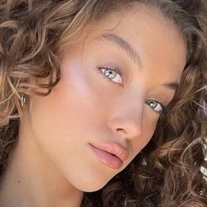 Caroline Jayna, 24 (TikTok Star)