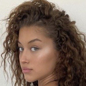 Caroline Jayna, 24 (TikTok Star)