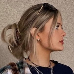 Caroline Lusk image 4