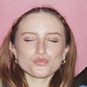 Caroline Tucker image 3